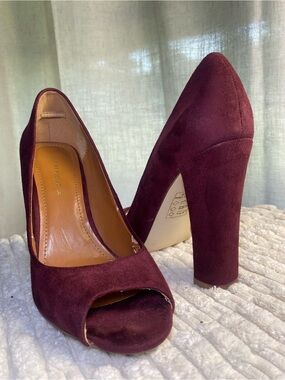 Shoe Republic LA Burgundy Faux Suede Peep Toe Block Heel Pumps